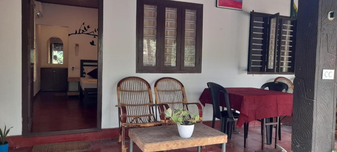 Marari Adonis Beach Villa Марарикулам Екстериор снимка
