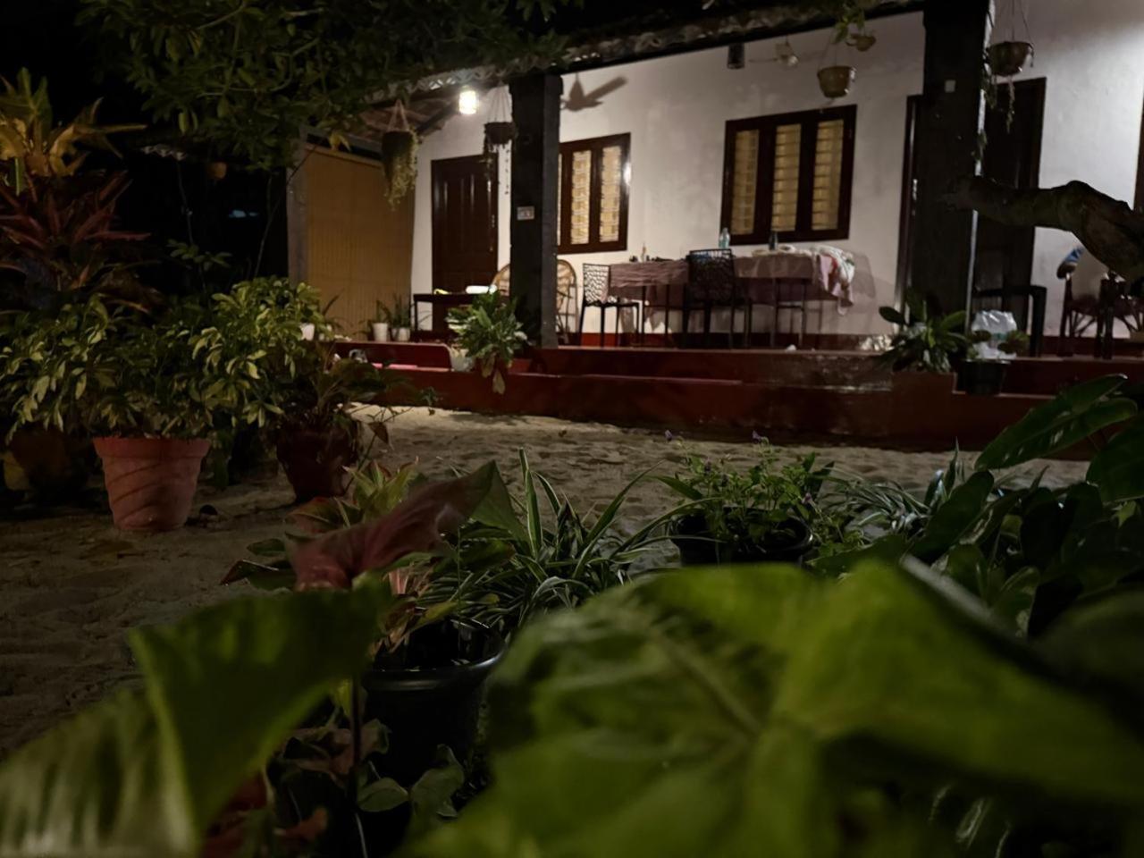 Marari Adonis Beach Villa Марарикулам Екстериор снимка