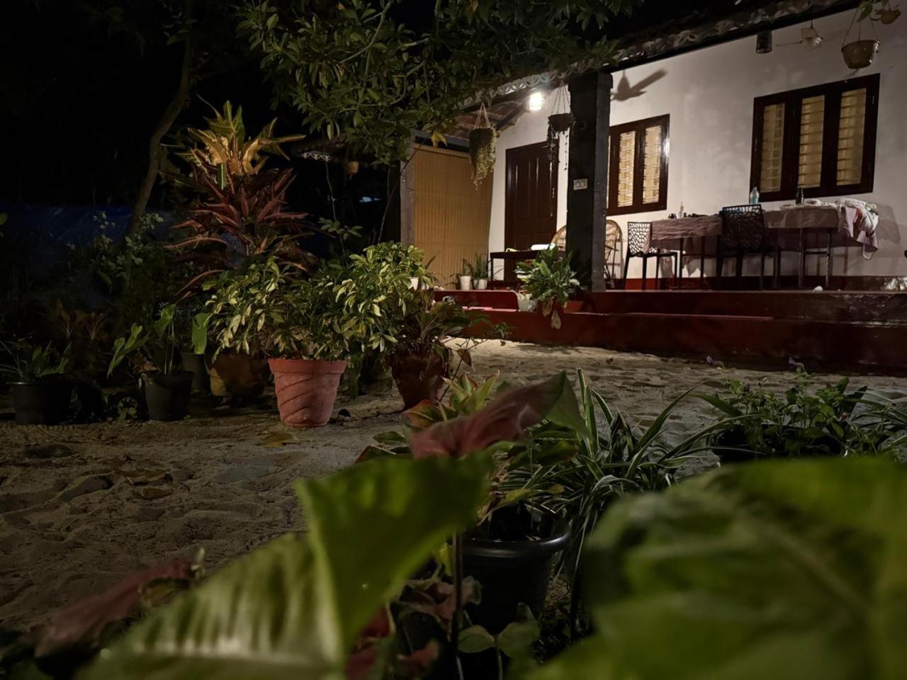 Marari Adonis Beach Villa Марарикулам Екстериор снимка