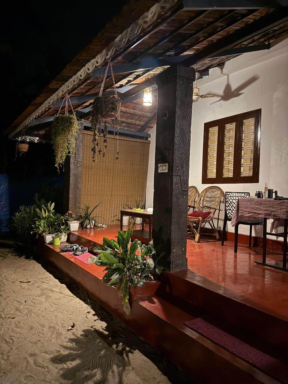 Marari Adonis Beach Villa Марарикулам Екстериор снимка