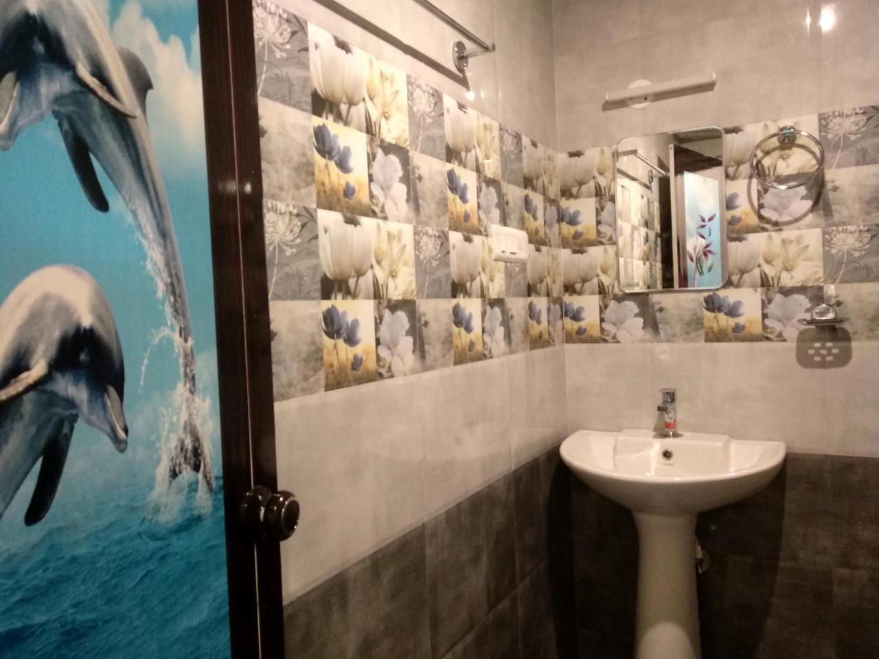 Marari Adonis Beach Villa Марарикулам Екстериор снимка