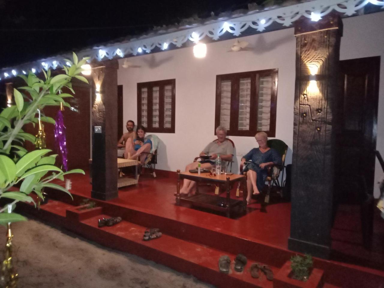 Marari Adonis Beach Villa Марарикулам Екстериор снимка
